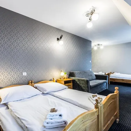 Tatrzanski Dworek Bed & Breakfast 3*