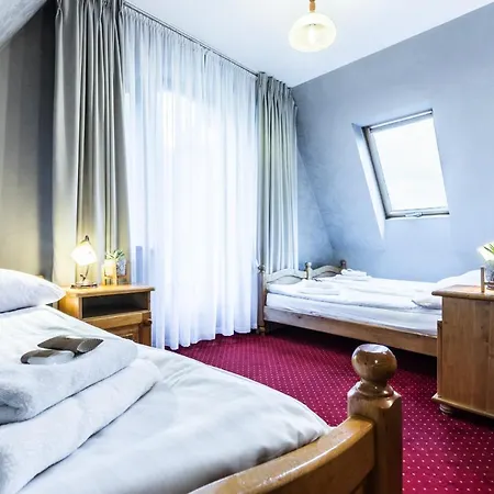 Tatrzanski Dworek Bed & Breakfast 3*