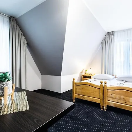 Tatrzanski Dworek Bed & Breakfast