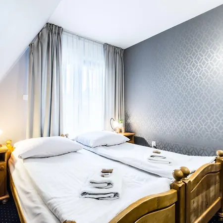 לינה וארוחת בוקר Tatrzanski Dworek