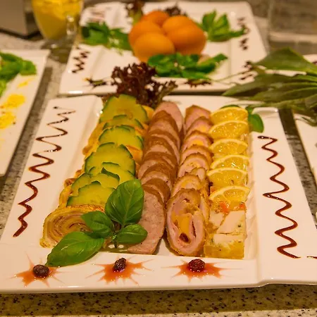 Bed & Breakfast Tatrzanski Dworek 3*