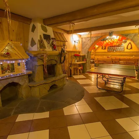 Bed & Breakfast Tatrzanski Dworek 3*